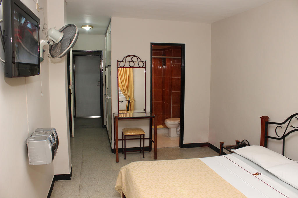 Hotel Normandia Medellín Eksteriør bilde